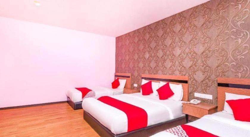 Hotel Aromas Kulai Luaran gambar